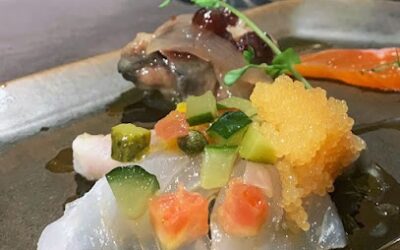 クエ・ゴールデンキャビア添え　Carpaccio of longtooth grouper served with golden caviar